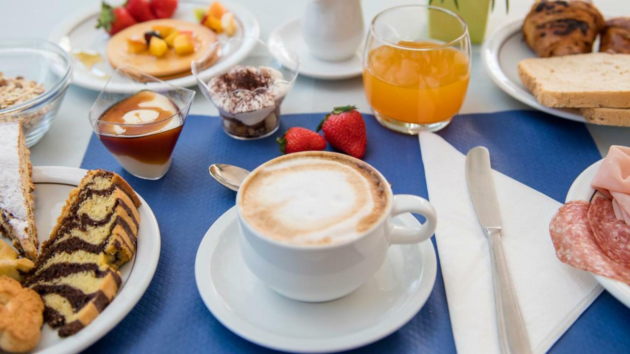 Maria Serena Hotel 3*